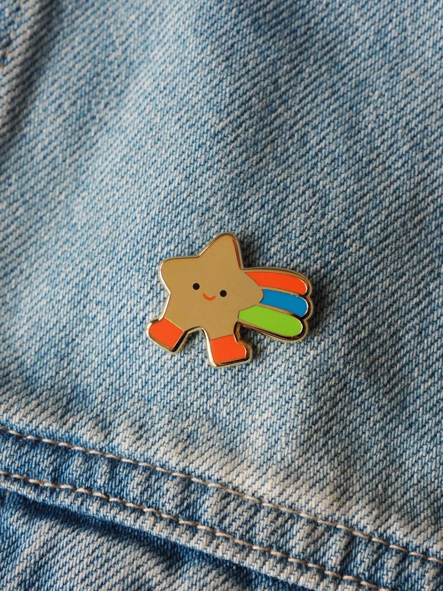 Shooting Star •  Enamel Pin